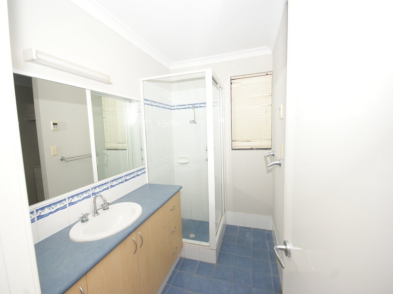 3 Sellafield Bend, Waikiki WA 6169