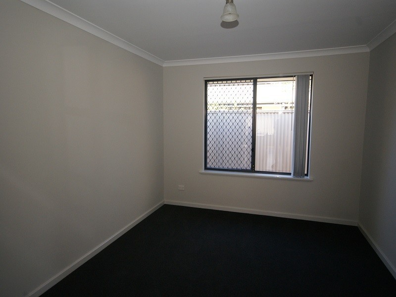 3 Sellafield Bend, Waikiki WA 6169