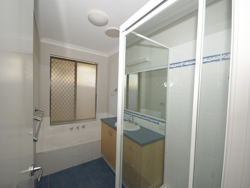 3 Sellafield Bend, Waikiki WA 6169