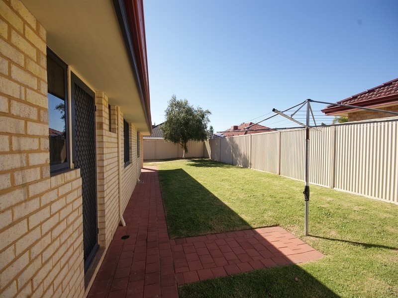 3 Sellafield Bend, Waikiki WA 6169