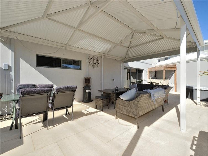 2/19 Malibu Road, Safety Bay WA 6169