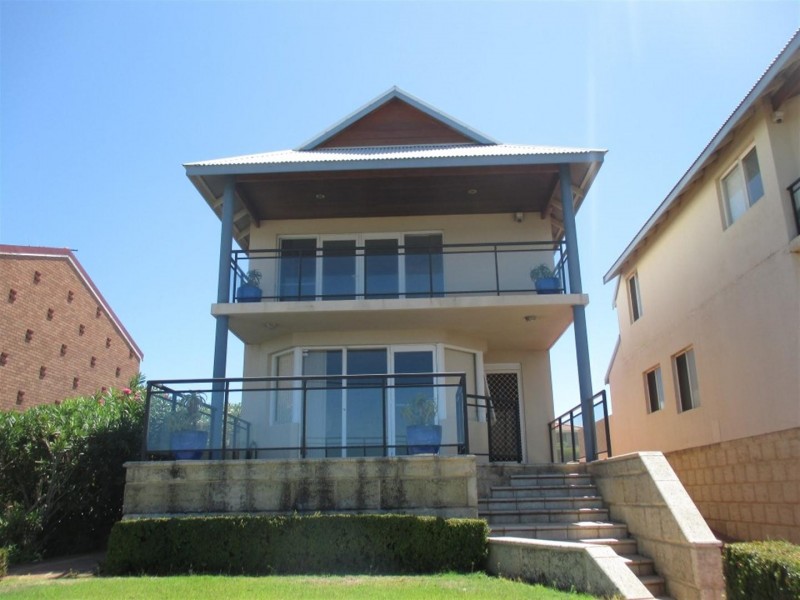 190 Arcadia Drive, Shoalwater WA 6169