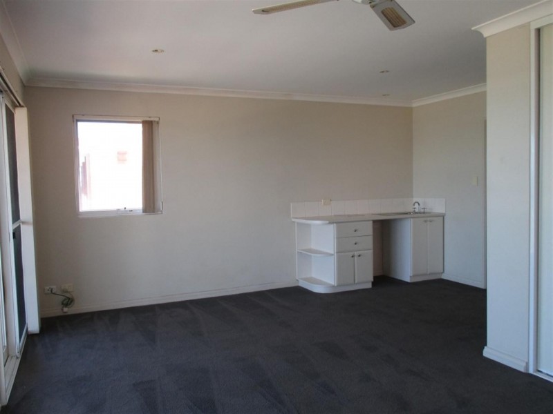 190 Arcadia Drive, Shoalwater WA 6169