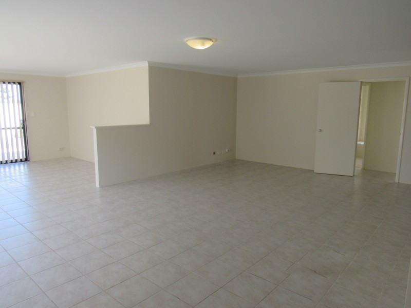 9 Cronulla Road, Secret Harbour WA 6173