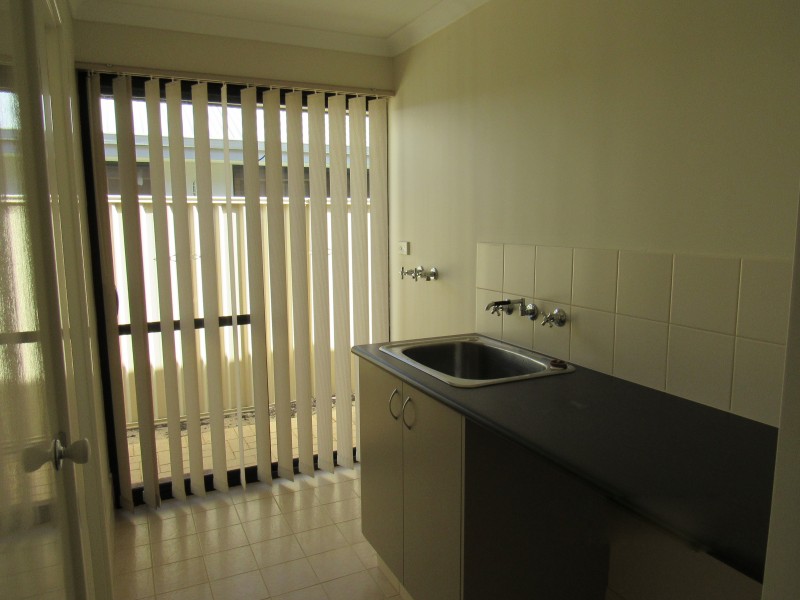 9 Cronulla Road, Secret Harbour WA 6173