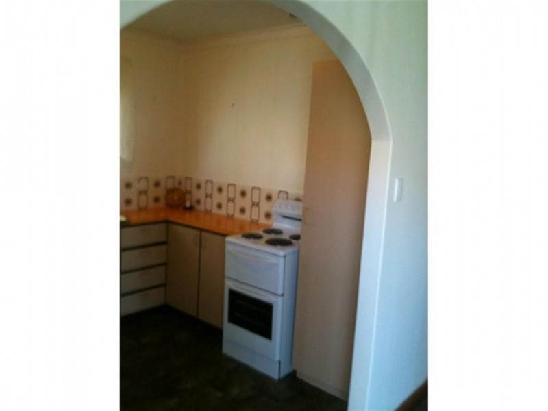 13 Leeder Street, Safety Bay WA 6169