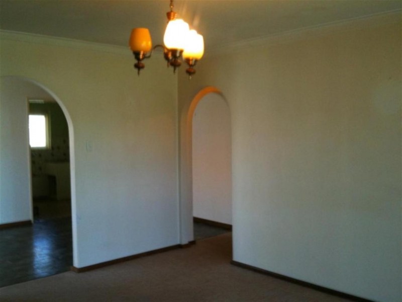 13 Leeder Street, Safety Bay WA 6169