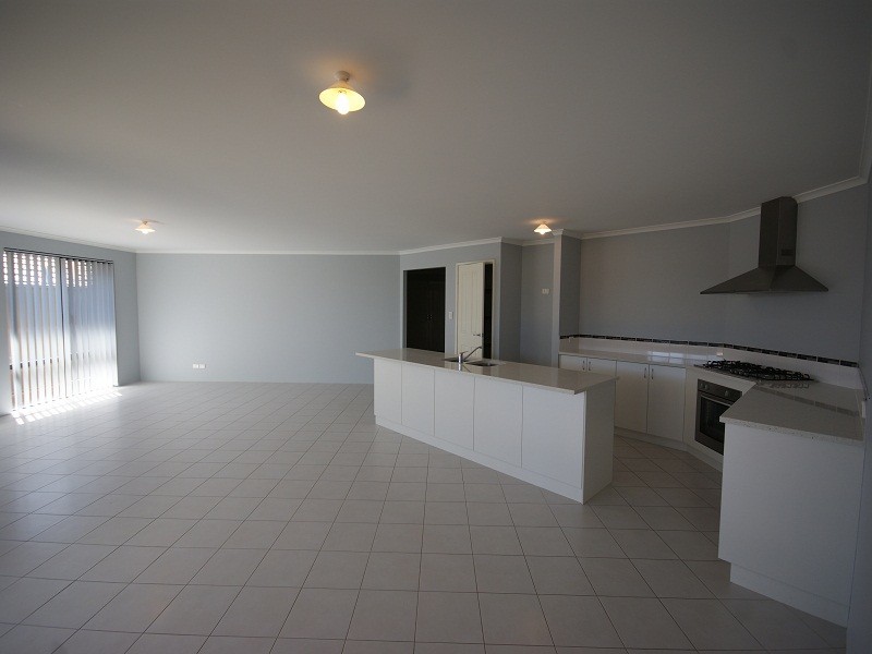 20 Searchers Crescent, Baldivis WA 6171