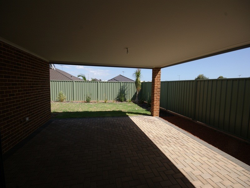 20 Searchers Crescent, Baldivis WA 6171