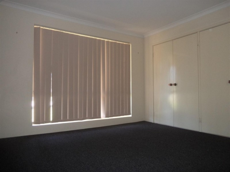 5 Summerhill Place, Warnbro WA 6169