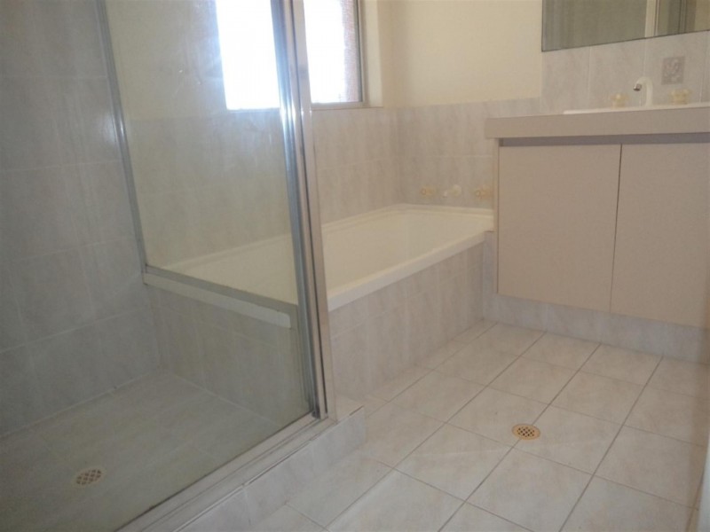 5 Summerhill Place, Warnbro WA 6169