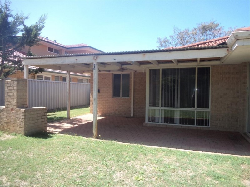 5 Summerhill Place, Warnbro WA 6169