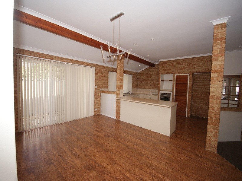 12 Ryde Close, Warnbro WA 6169