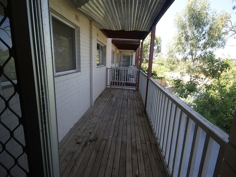 8/15 Pudney Place, Orelia WA 6167