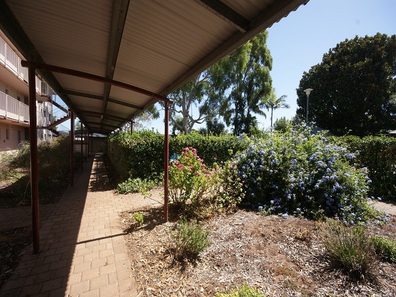 8/15 Pudney Place, Orelia WA 6167