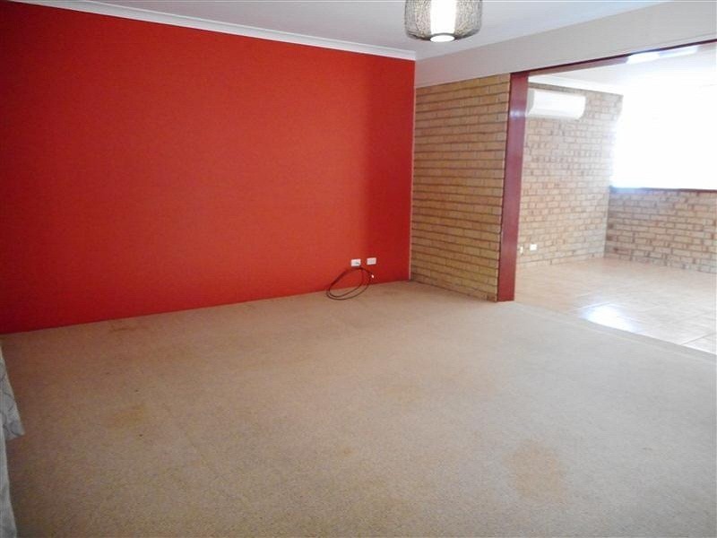 11 Noumea Place, Waikiki WA 6169