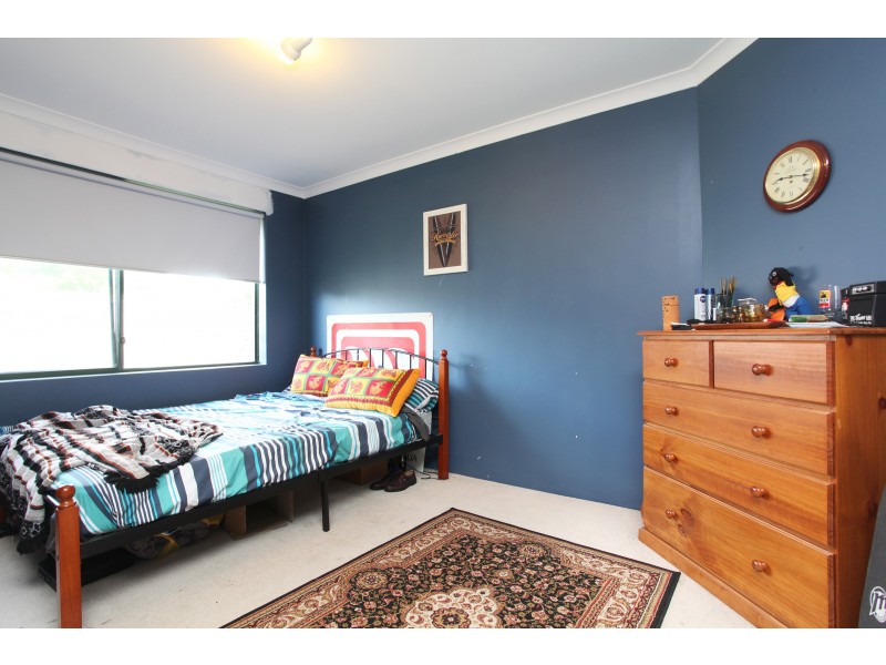 15 Jaywick Close, Safety Bay WA 6169