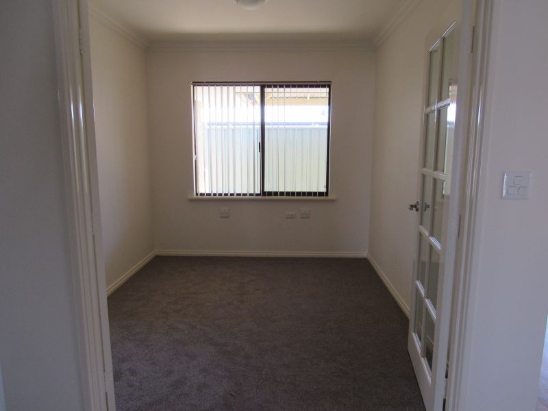 Villa 105 Prosperine Loop, Port Kennedy WA 6172