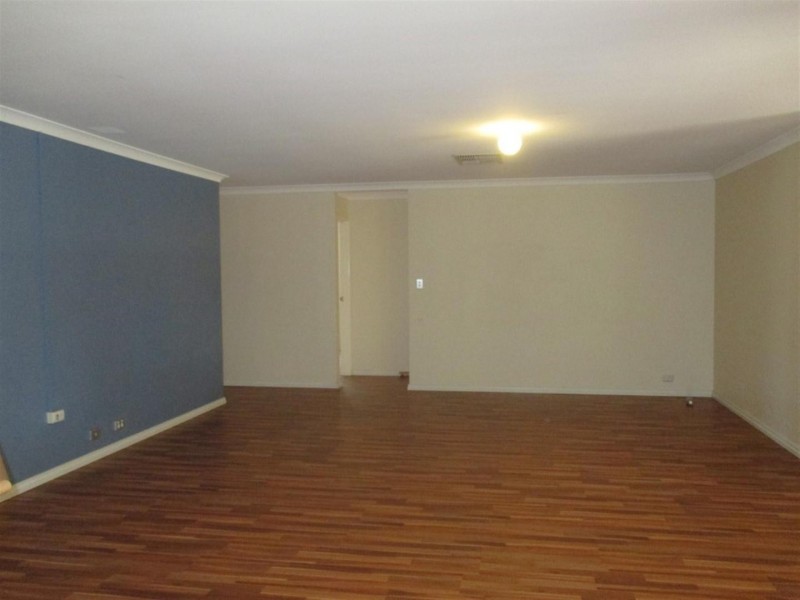 15 Merida Loop, Port Kennedy WA 6172