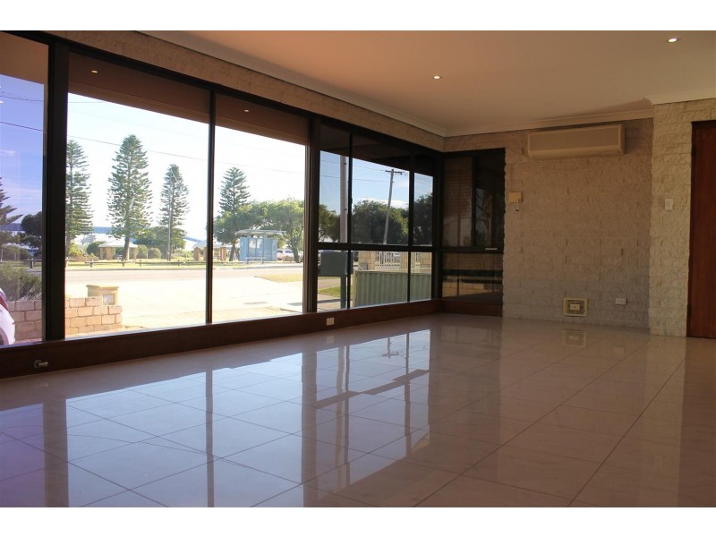 195A Rockingham Beach Road, Rockingham WA 6168