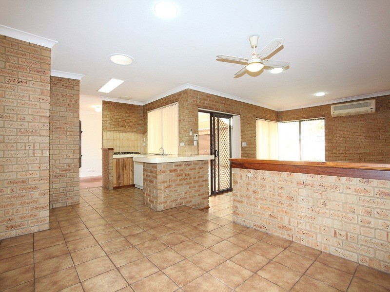 6 Jubilee Drive, Waikiki WA 6169