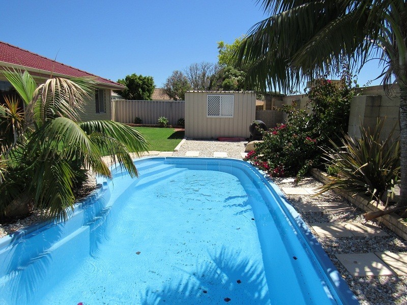 12  Alicante Mews, Secret Harbour WA 6173