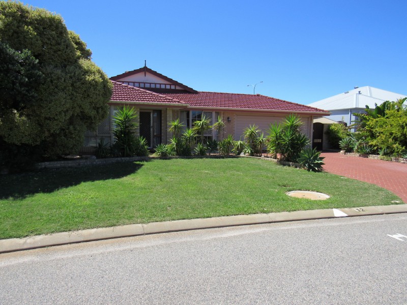 12  Alicante Mews, Secret Harbour WA 6173