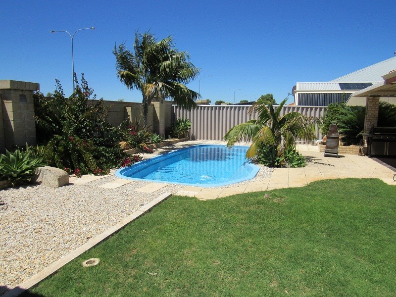 12  Alicante Mews, Secret Harbour WA 6173