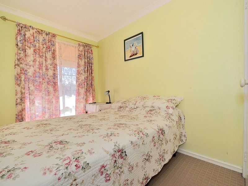 6  Portsea Place, Cooloongup WA 6168