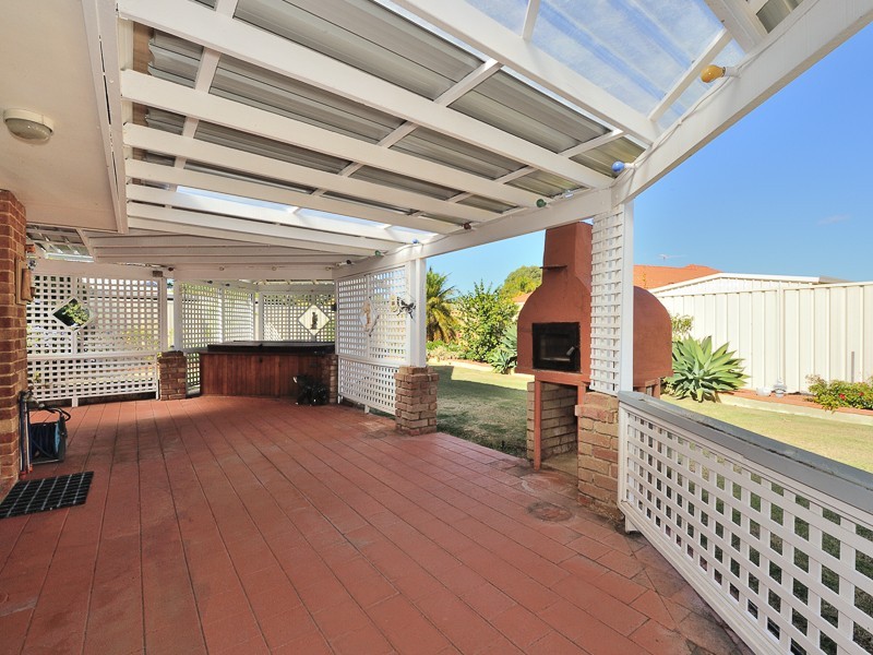 6  Portsea Place, Cooloongup WA 6168