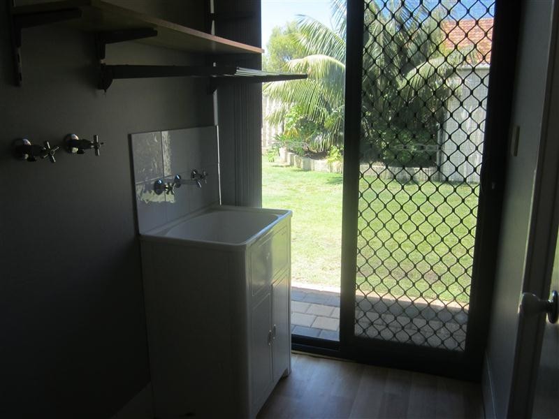 13 Noosa Drive, Secret Harbour WA 6173