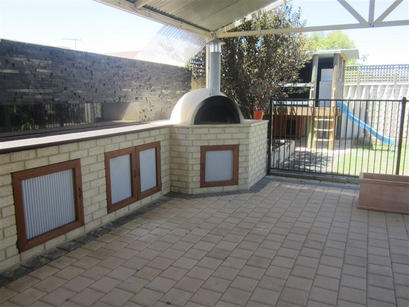 13 Noosa Drive, Secret Harbour WA 6173