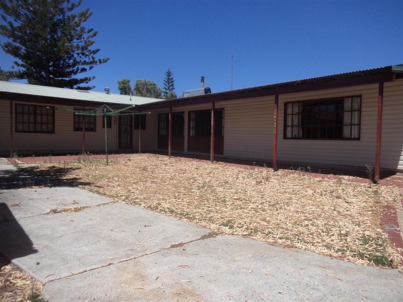 551 Safety Bay Road, Waikiki WA 6169