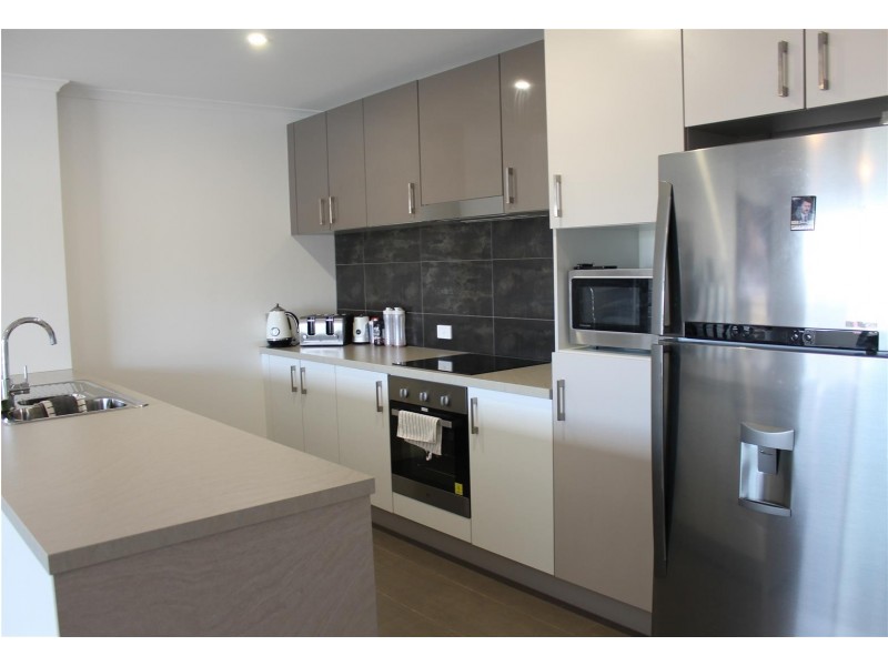 22/10 Pimlico Crescent, Wellard WA 6170