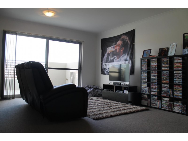 22/10 Pimlico Crescent, Wellard WA 6170