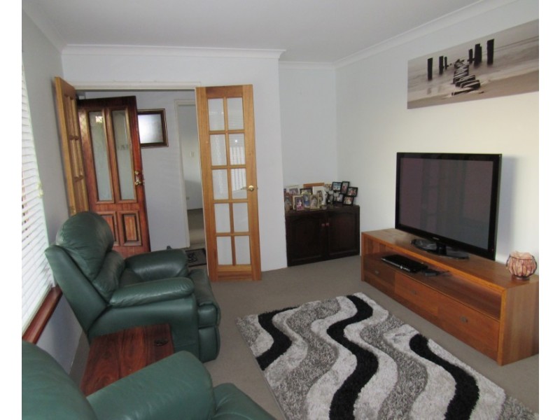 2 Brighton Close, Warnbro WA 6169