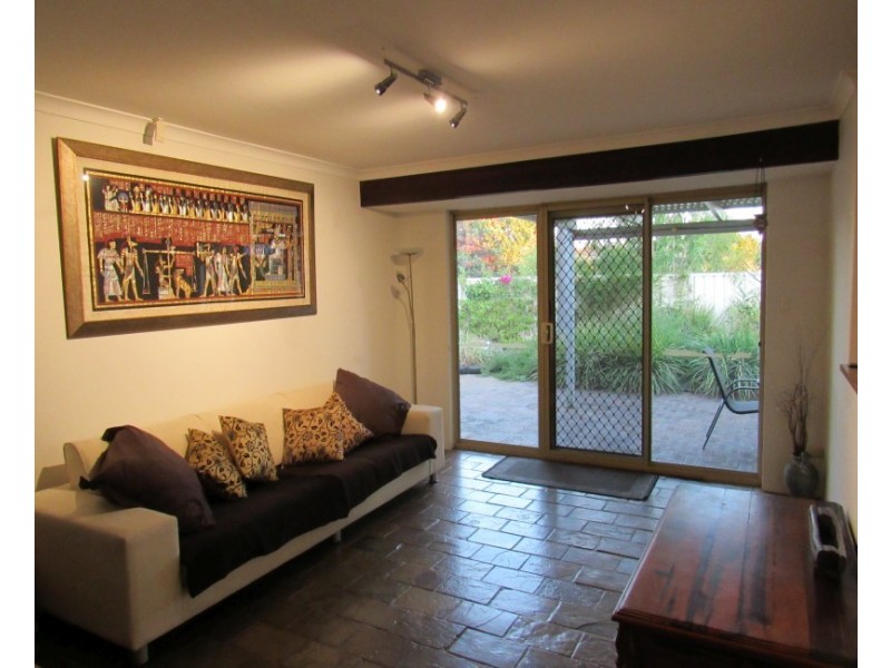 2 Brighton Close, Warnbro WA 6169