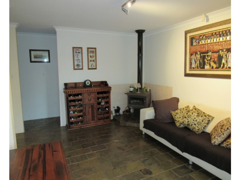 2 Brighton Close, Warnbro WA 6169