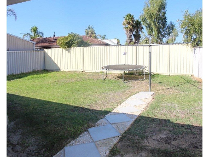 6  Bondi Crescent, Warnbro WA 6169