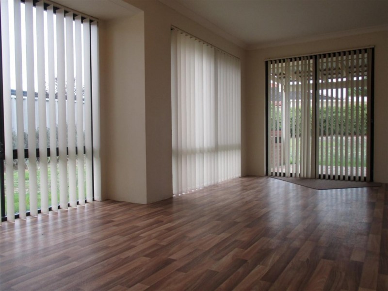 9 Fontenay Court, Port Kennedy WA 6172