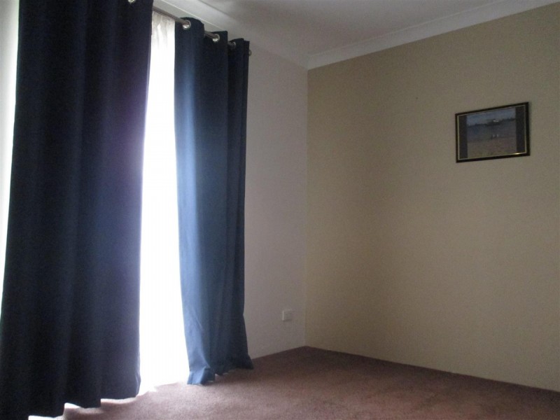 4 Elswick Street, Safety Bay WA 6169