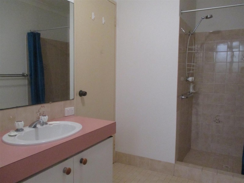 4 Elswick Street, Safety Bay WA 6169