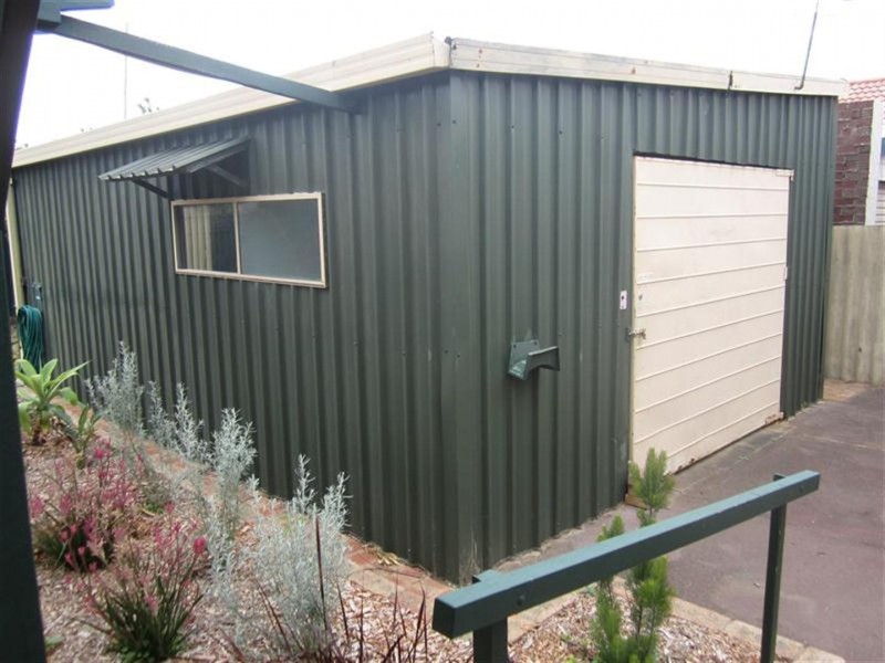 4 Elswick Street, Safety Bay WA 6169