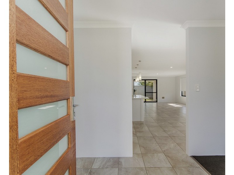 8 Newfound Street, Secret Harbour WA 6173