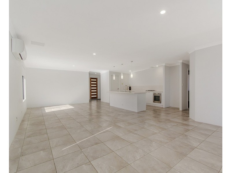 8 Newfound Street, Secret Harbour WA 6173