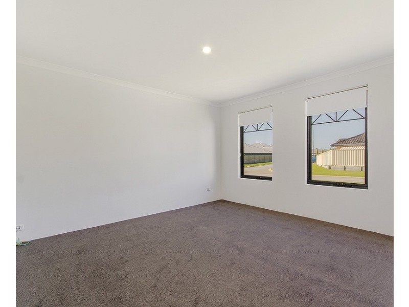 8 Newfound Street, Secret Harbour WA 6173