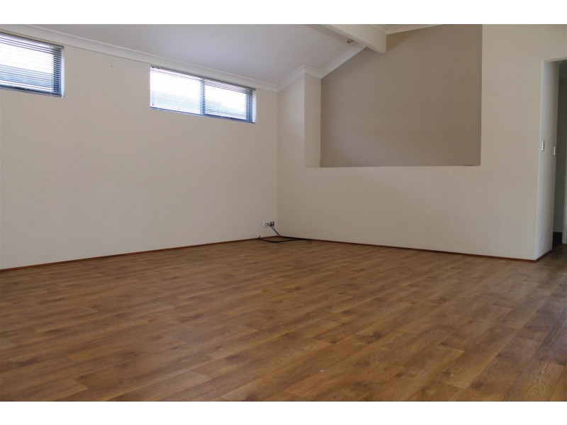 4 Rhapsody Close, Shoalwater WA 6169