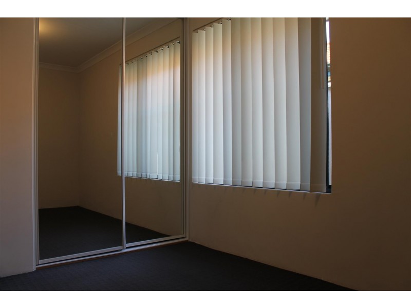 4 Rhapsody Close, Shoalwater WA 6169