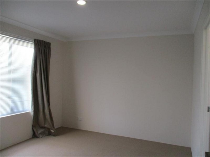 30 Kalli Street, Golden Bay WA 6174