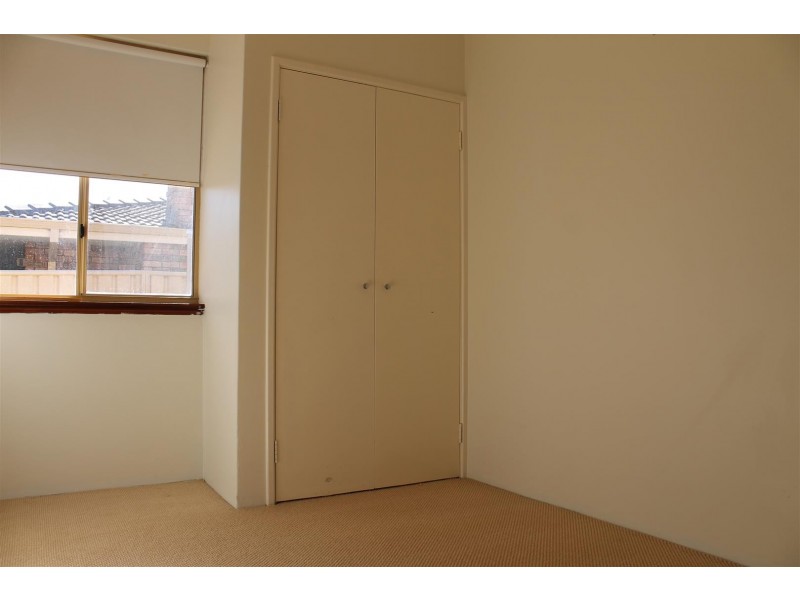 4 Bideford Street, Warnbro WA 6169